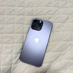 iPhone 14 Pro Max Purple