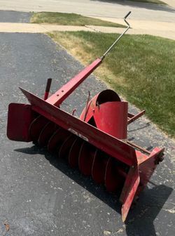 VINTAGE WHEELHORSE SNOWBLOWER ATTACHMENT