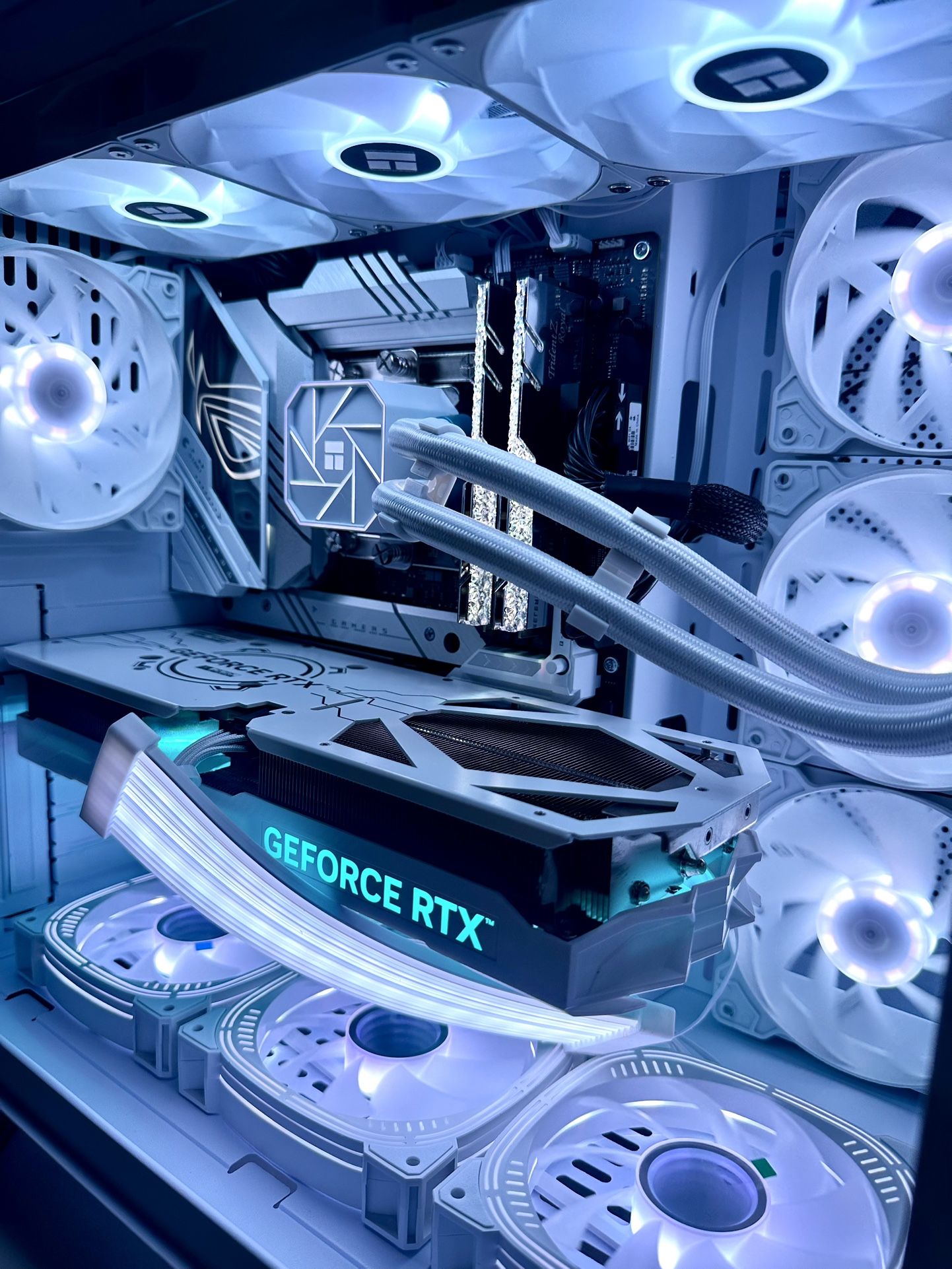 Gaming PC i7 12700K RTX 4070 32GB RAM 1TB SSD 850W PSU Liquid Cooling AIO ARGB