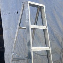 6’ Step Ladder Aluminum 