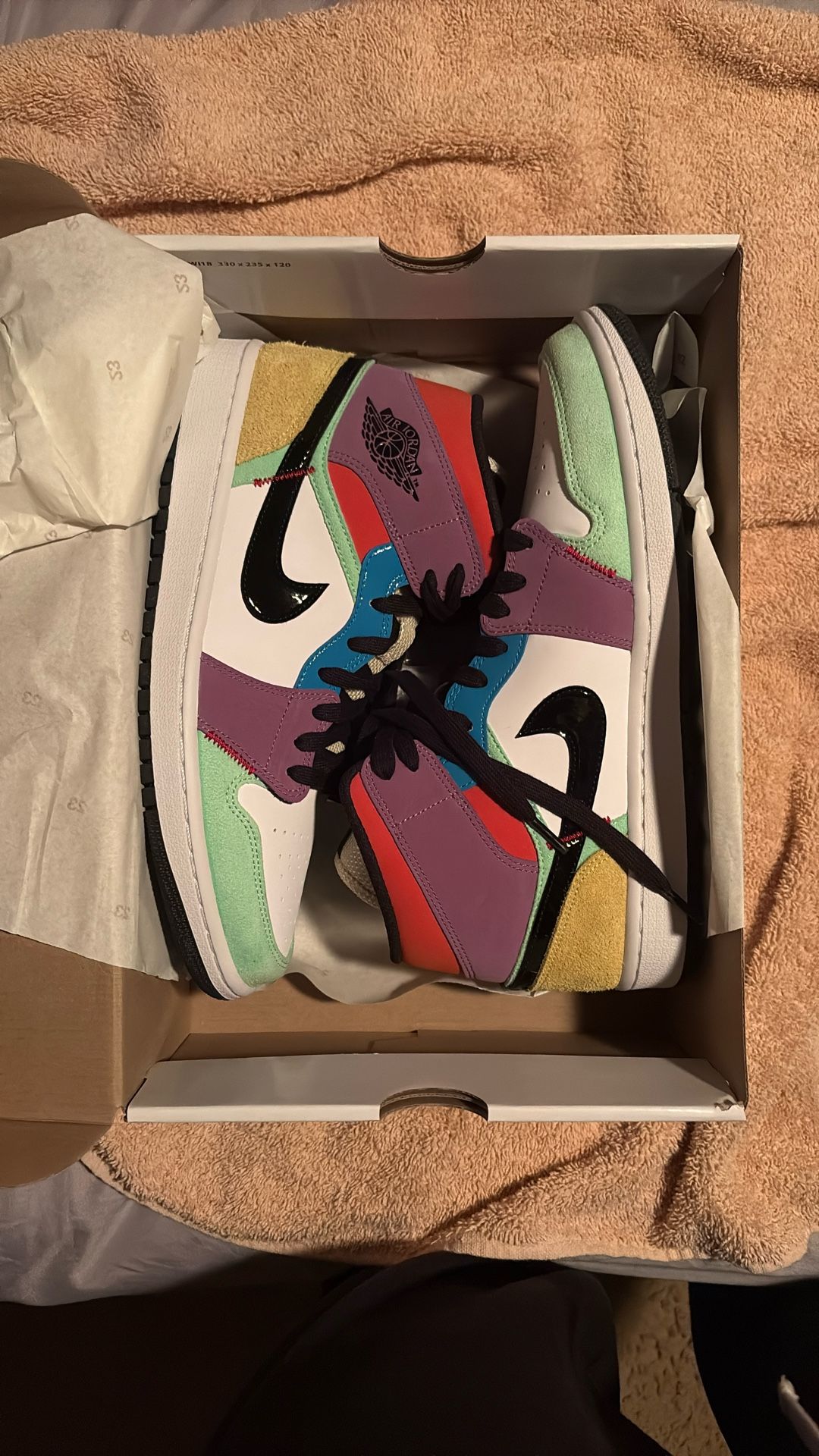 Jordan 1 Mid Lightbulb Size 11.5 W