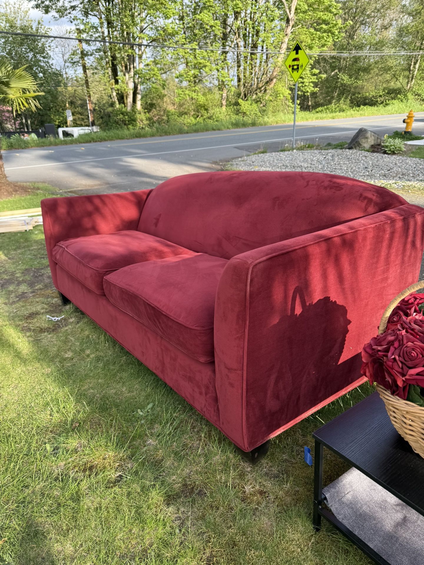 Velvet Loveseat Burgundy
