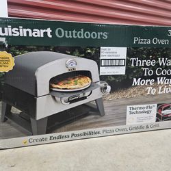 Cuisinart 3-in-1 Pizza Oven, Griddle, and Grill