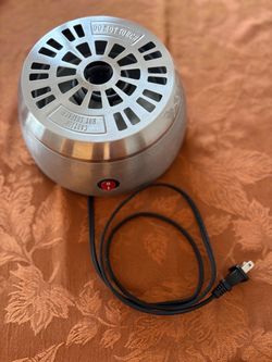 The Nostalgia Indoor Electric S'mores Maker