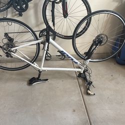Cross / Road Bike By Fuji