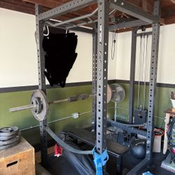 Gym Equipment Power Cage/Treadmill/Weights