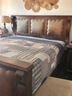 King size rustic bedroom set