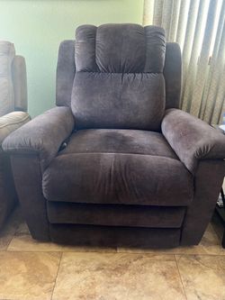 LIFT Power Recliner
