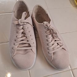 Cole Hann Pink mesh sneaker