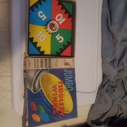 Vintage Tiddledy Winks Game