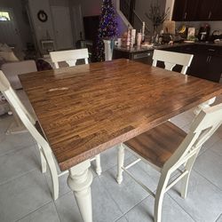 Dining Room Table 