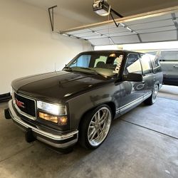 GMC Yukon Classic 