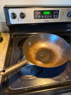 Iron Wok with Handle