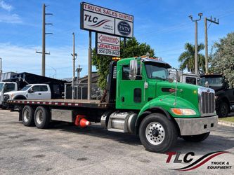 2017 Peterbilt 348
