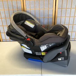 Graco Infant Car Seat W/ Base