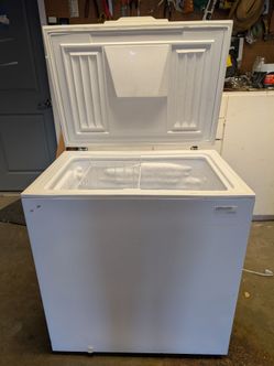 Chest freezer
