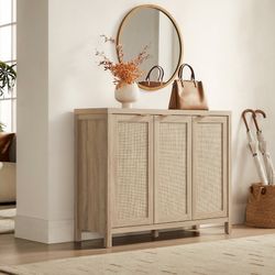 43.5" Sideboard Cabinet with 3 Doors & Adjustable Shelves Wood Sideboard Credenza Storage Cabinets for Entryway Living Room ,Light oak