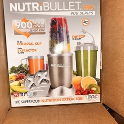  NutriBullet Pro 900 Series blender. 