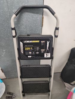 Gorilla Ladders 3-Step Steel Step Stool – 225 lb Capacity