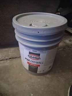 Glidden 4.92 gallons white primer paint pva drywall