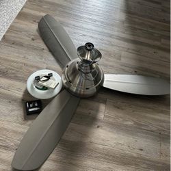 52’ Ceiling Fan With Lights