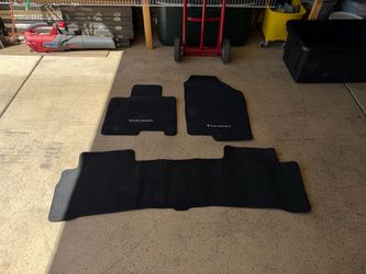 HYUNDAI TUCSON CARPET MATS