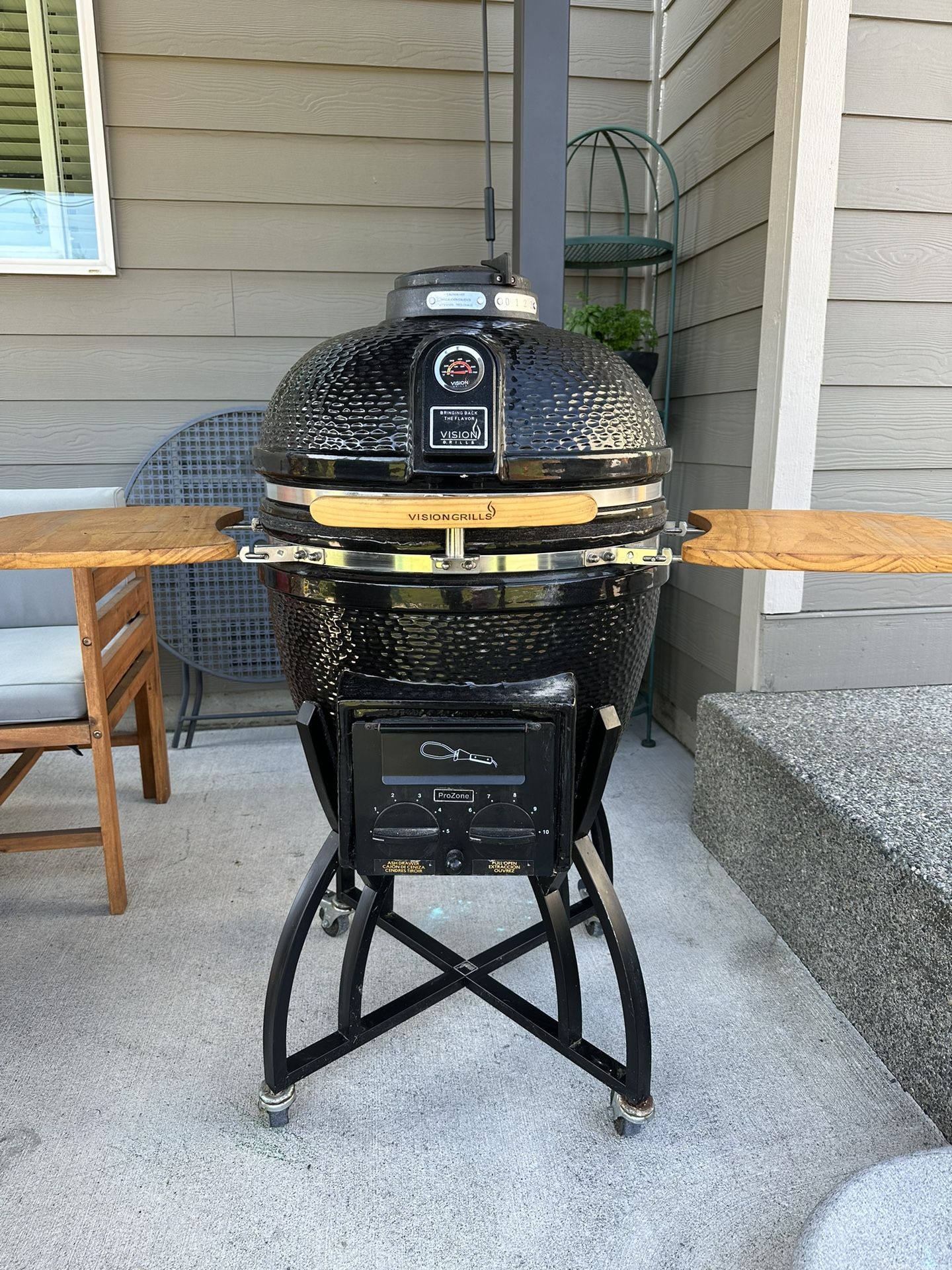 Vision Professional S Series Kamado Grill