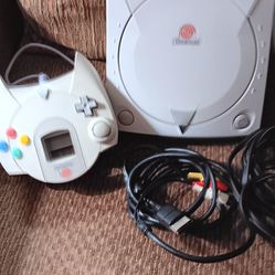 Sega Dreamcast HkT-3020 Game System 