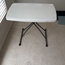 Mini Table 