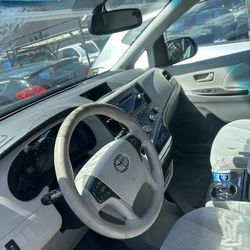 Toyota Sienna 2011 -2015 
