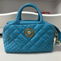 VINTAGE VERSACE MADE IN ITALY GOLD LOGO BLUE PLUSH LEATHER TOP HANDLE CROSS BODY