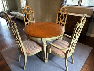 Round Wood Dining Table with 4 Chairs