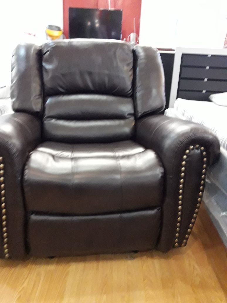 Recliner chair sofa couch