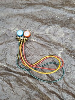 Refrigerant manifold gauge