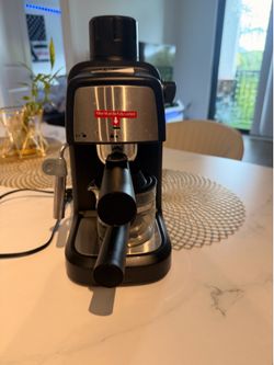 Coffee Maker/ Cafetera