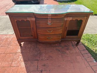 FREE Dinette Buffet wood with glass top