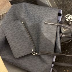 Michael Kors Purse 