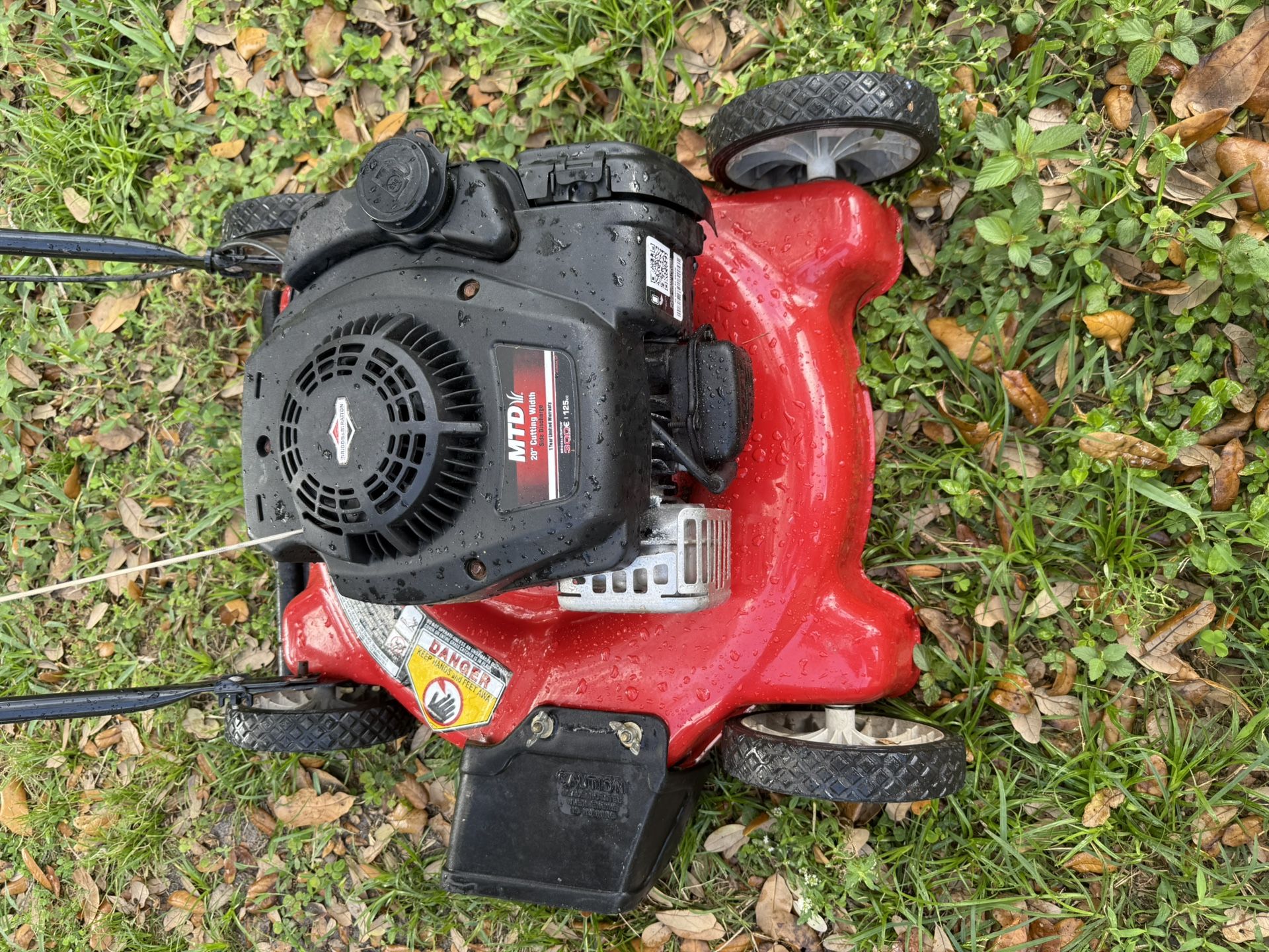 Lawn Mower MTD Push Mower Almost New Work Perfect