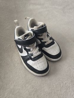 Nike Dunks Panda 8.5C toddler