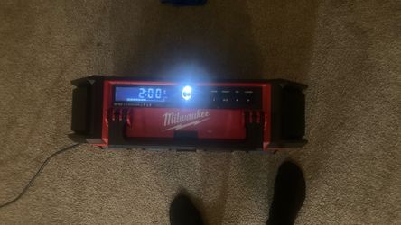 Milwaukee Radio Newest Version 