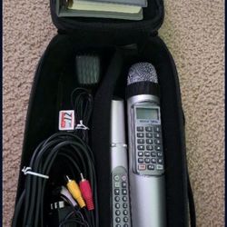 KARAOKE MACHINE 