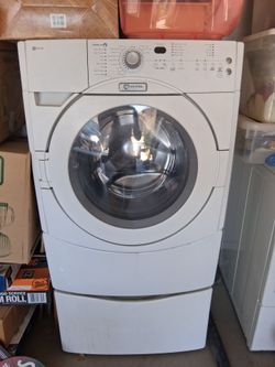 Maytag 4.0 cubic foot front-load washer electric washing machine