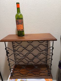 Compact wine rack