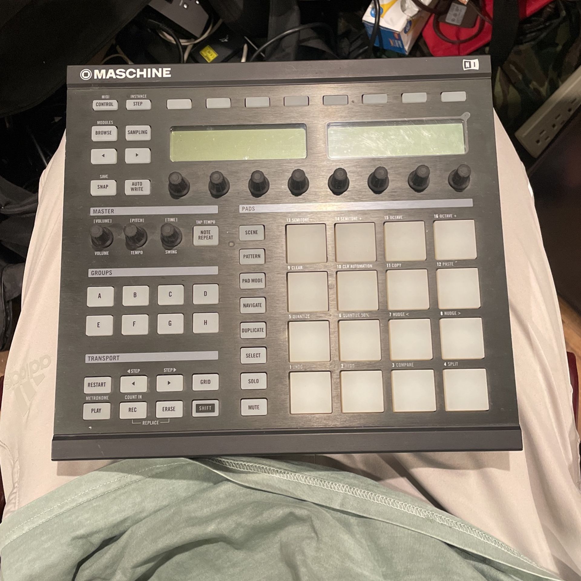 Native Instruments Maschine