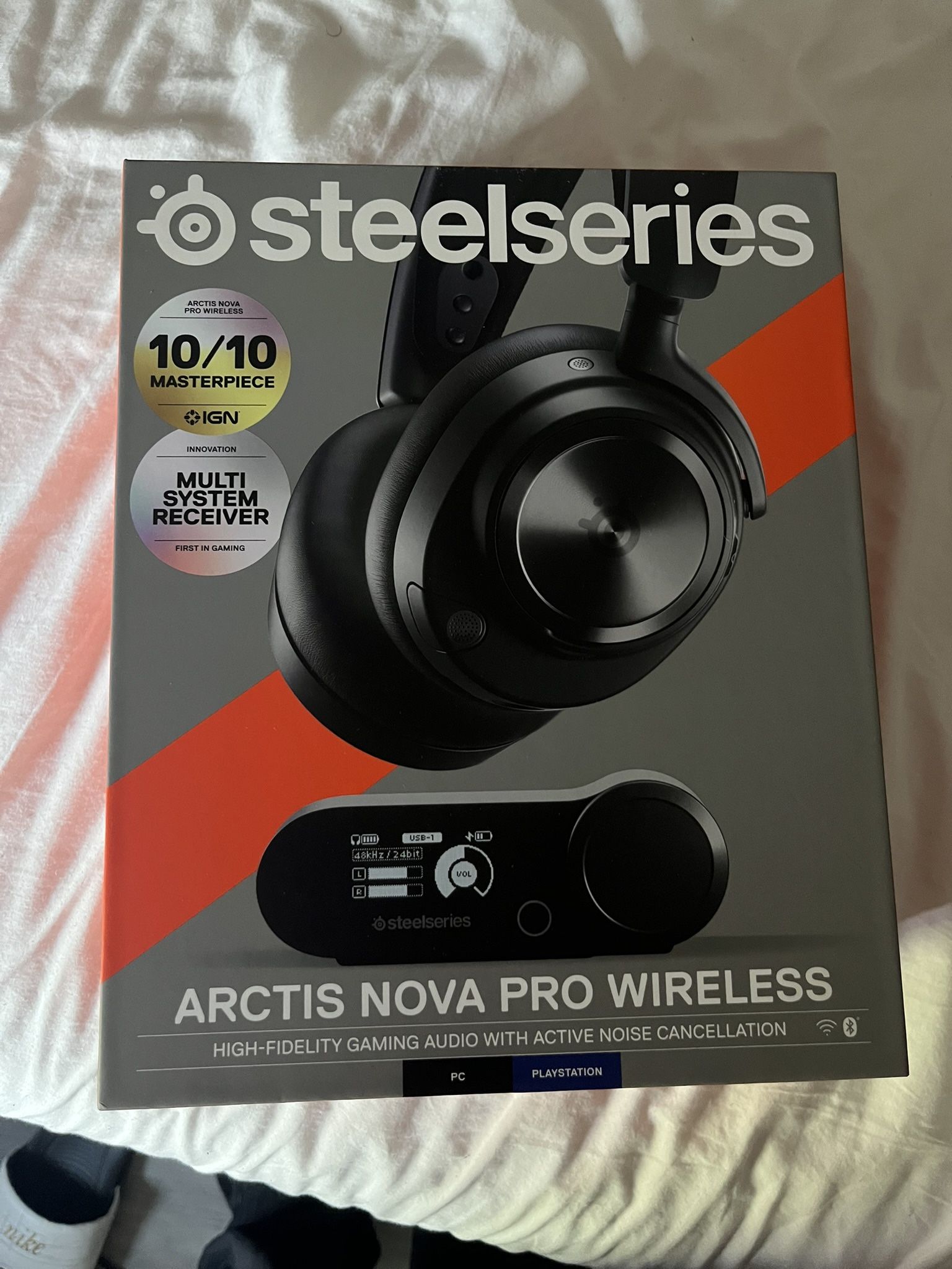 Black Steel Series ARCTIS NOVA PRO WIRELESS