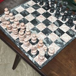 Chess Set Pink Onyx