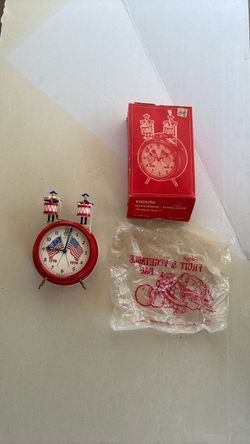 Endura bicentennial-alarm clock,drummer boys
