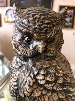 Vintage Byron mold owl beautiful condition.