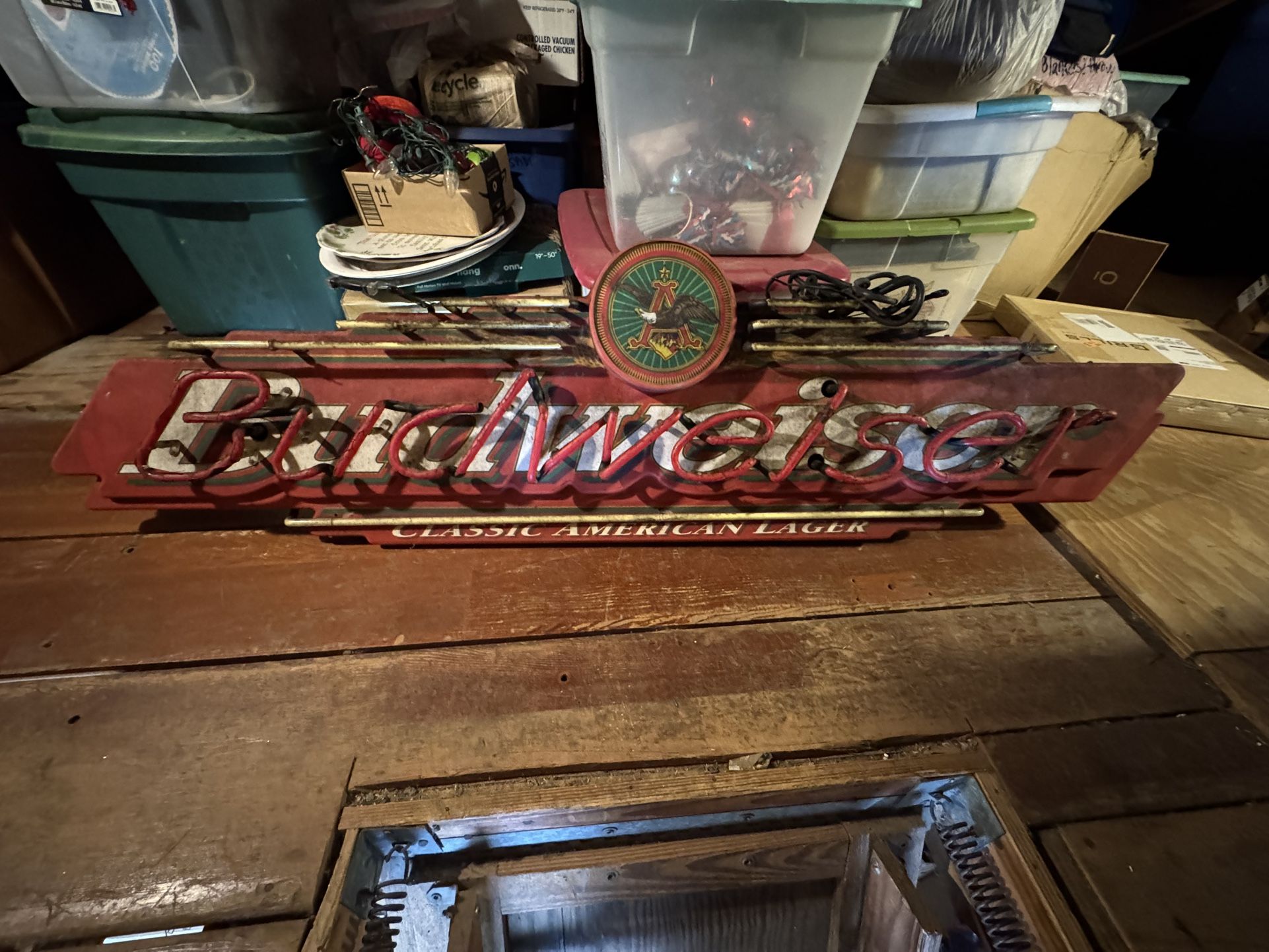 Light Up Budweiser Sign