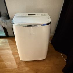 LG 10,000 BTU Portable AC – Smart, Remote, Sliding Door Kit, Box Included 